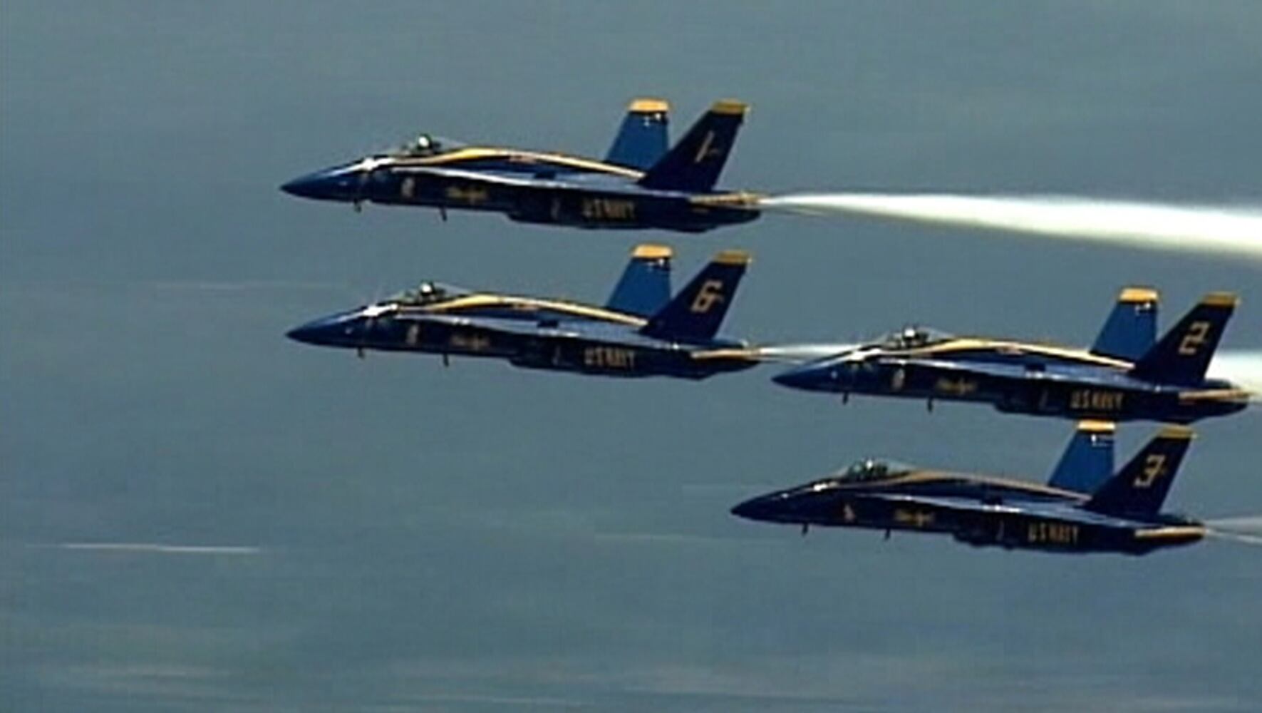 Blue Angels arrive in Seattle