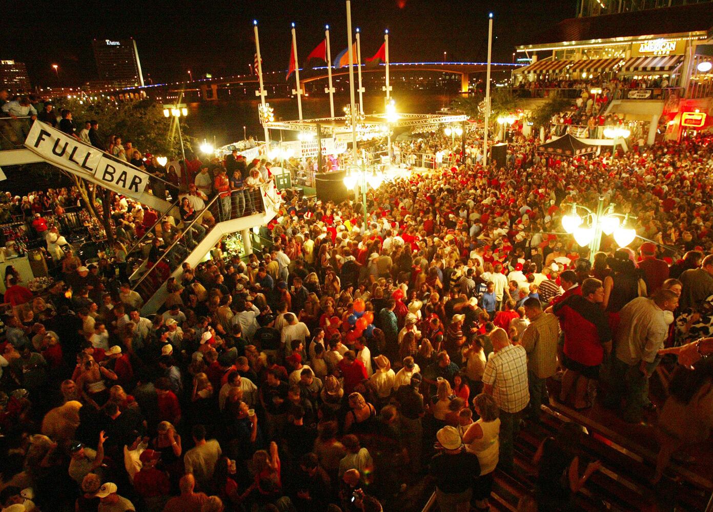 Photos: UGA fans at Jacksonville Landing through the years