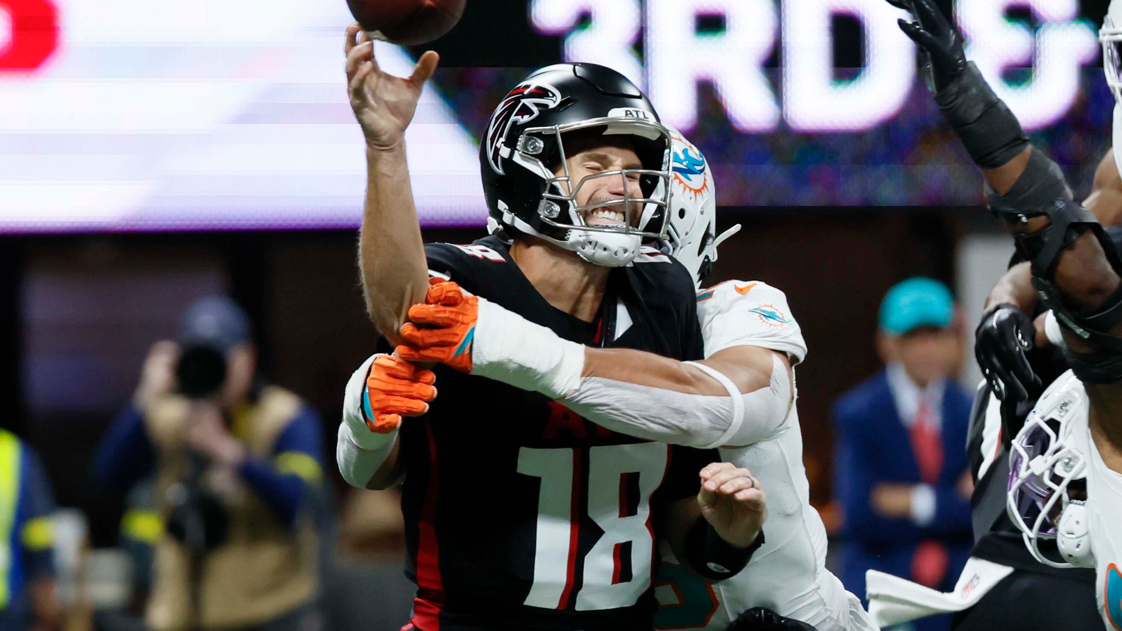 Atlanta Falcons quarterback Kirk Cousins started in place of injured Michael Penix Jr., but couldn't get much going for a struggling offense in a 34-10 loss to the Miami Dolphins. (Miguel Martinez/AJC)