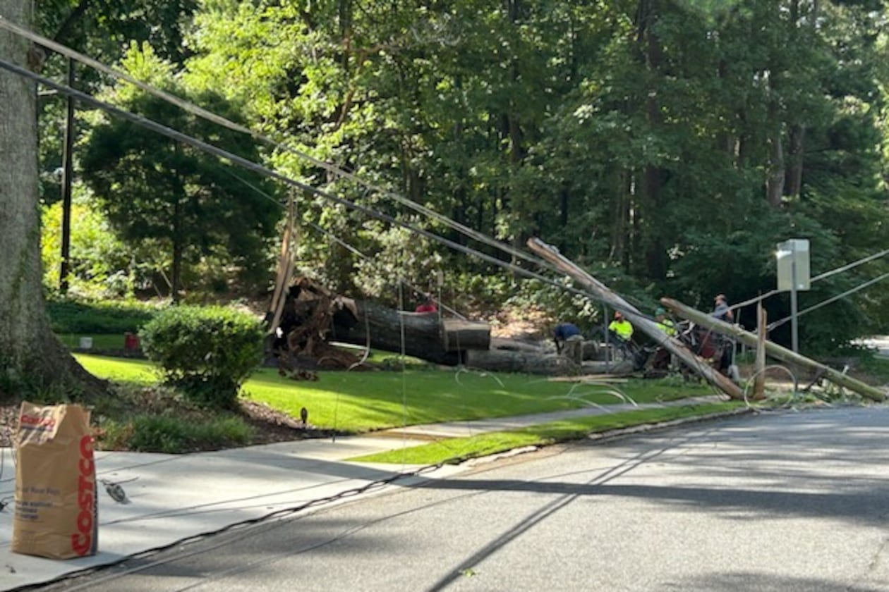 A fallen tree on Alderbrook Road in DeKalb County caused a power disruption at Sagamore Hills Elementary School. (Courtesy of DeKalb County School District)