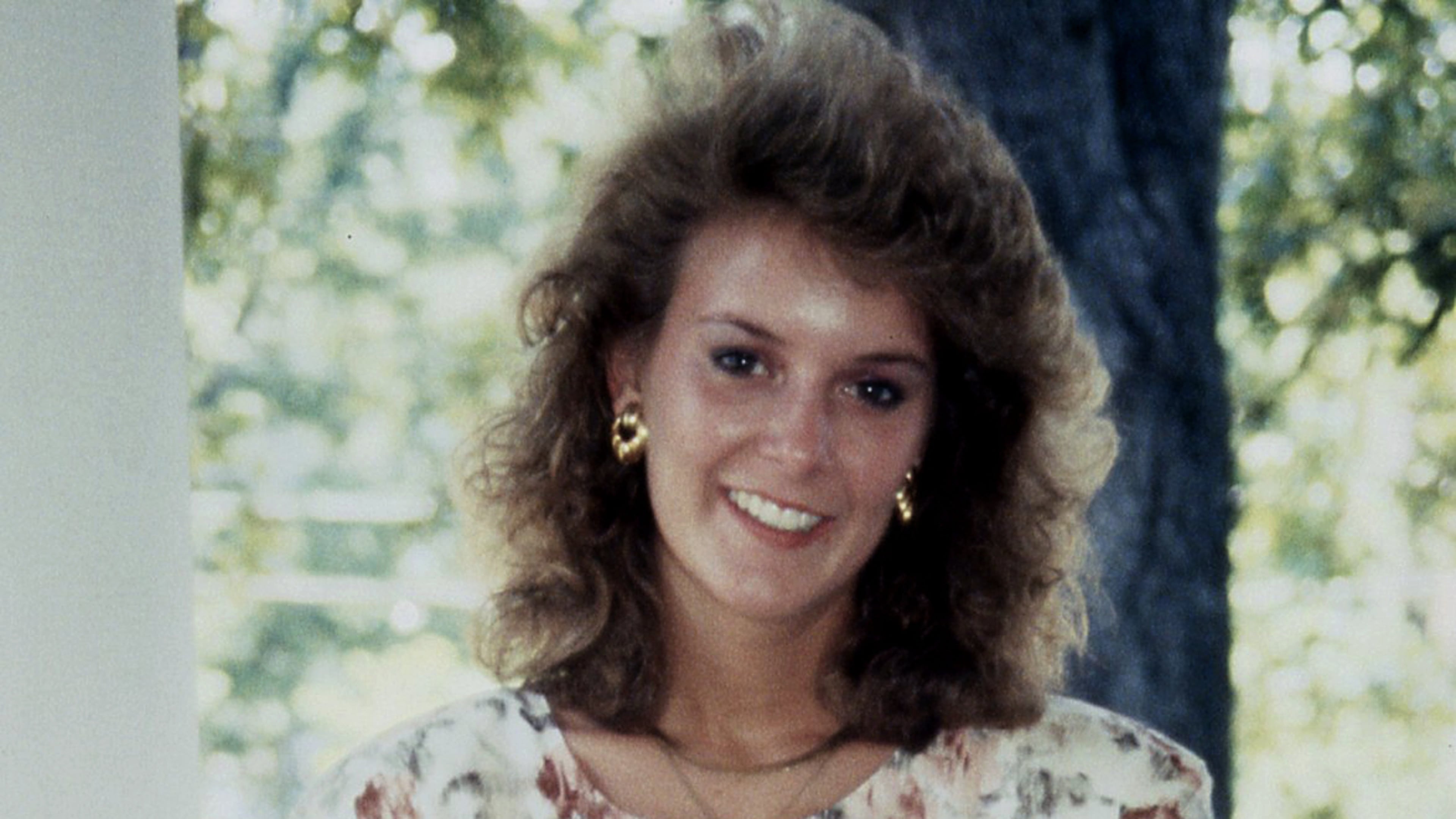 This undated photo provided by Lisette Monroe Tuesday, Nov. 18, 2025, shows Karen Pulley outside her family home in Chattanooga, Tenn. (Lisette Monroe via AP)