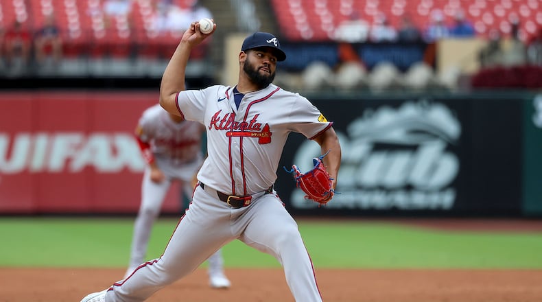 Atlanta Braves starting pitcher Reynaldo Lopez throws during the second inning in the first game of a baseball doubleheader against the St. Louis Cardinals Wednesday, June 26, 2024, in St. Louis. (AP Photo/Scott Kane)