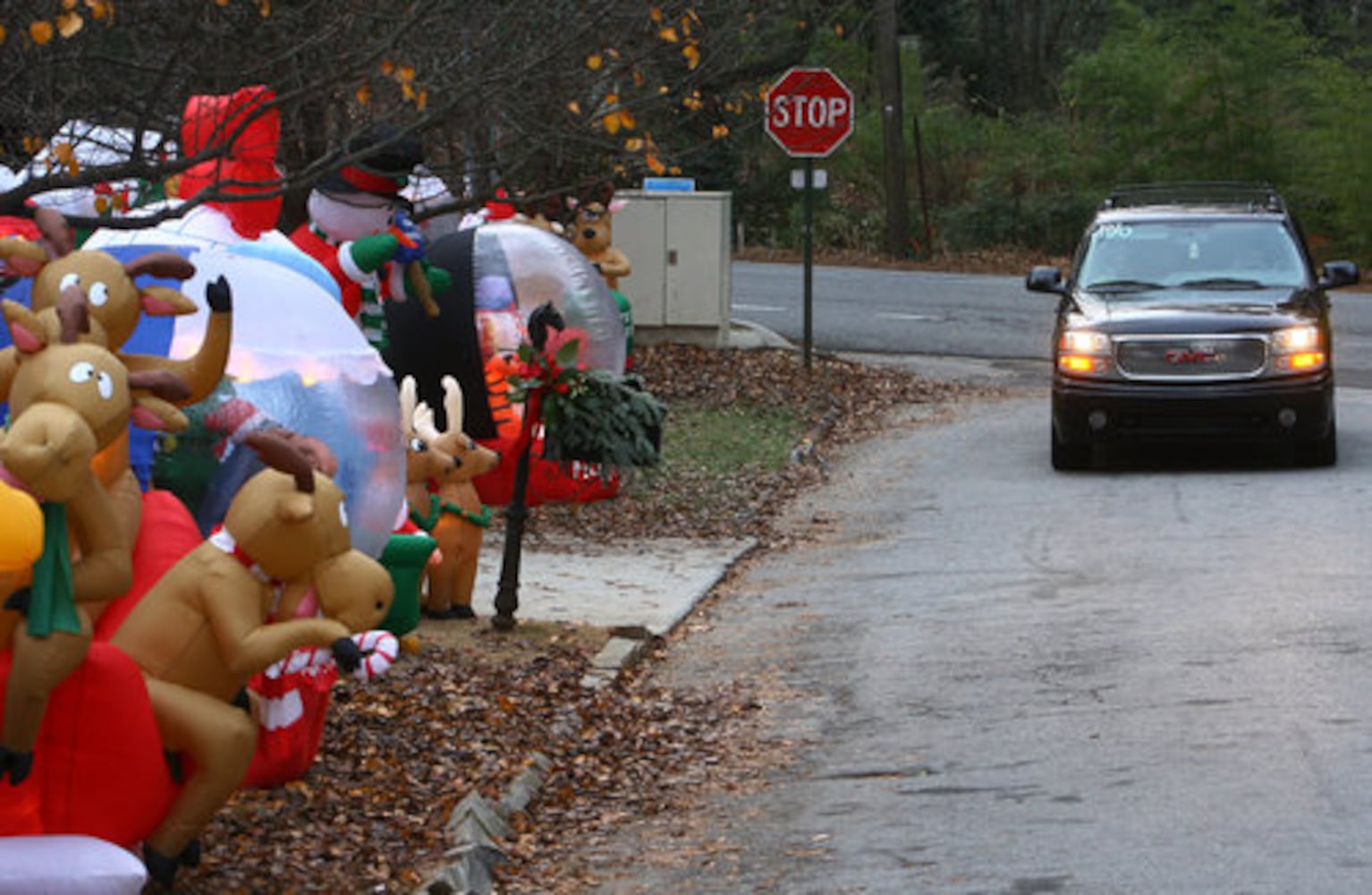 Atlanta home filled with holiday inflatables