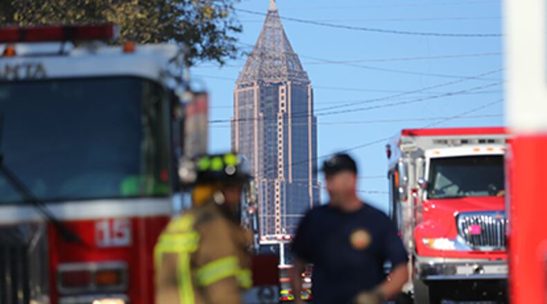 A structure fire east of downtown left many commuters in a smoky haze Monday morning.