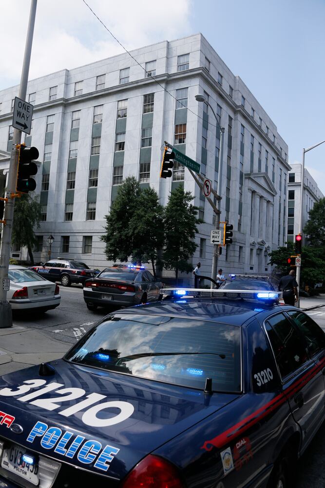 Bomb threat reported near the Georgia Capitol