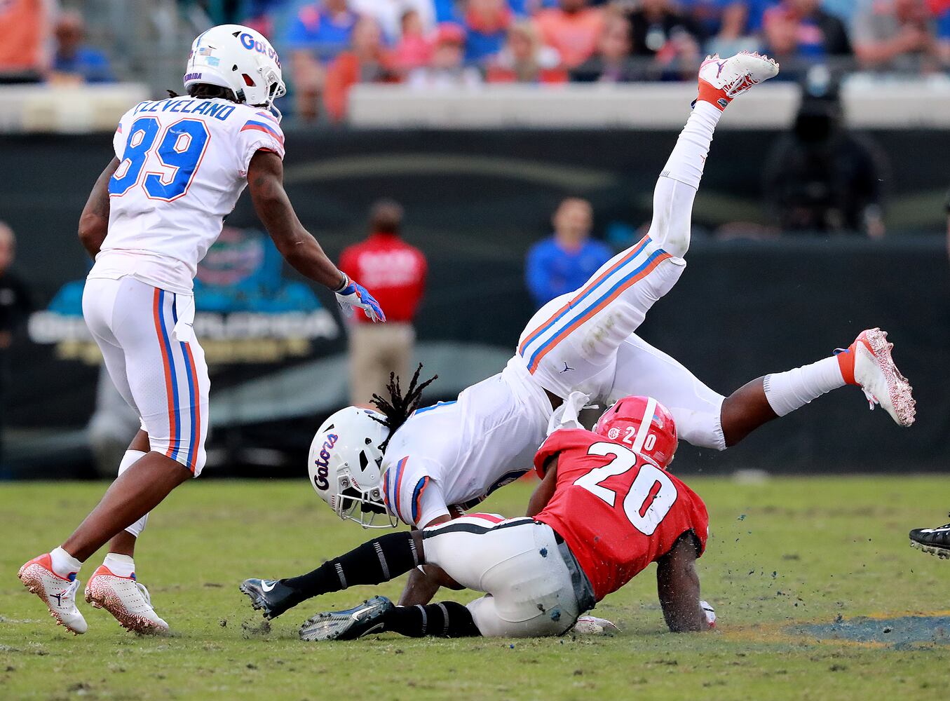 Photos: Bulldogs outlast the Gators in Jacksonville