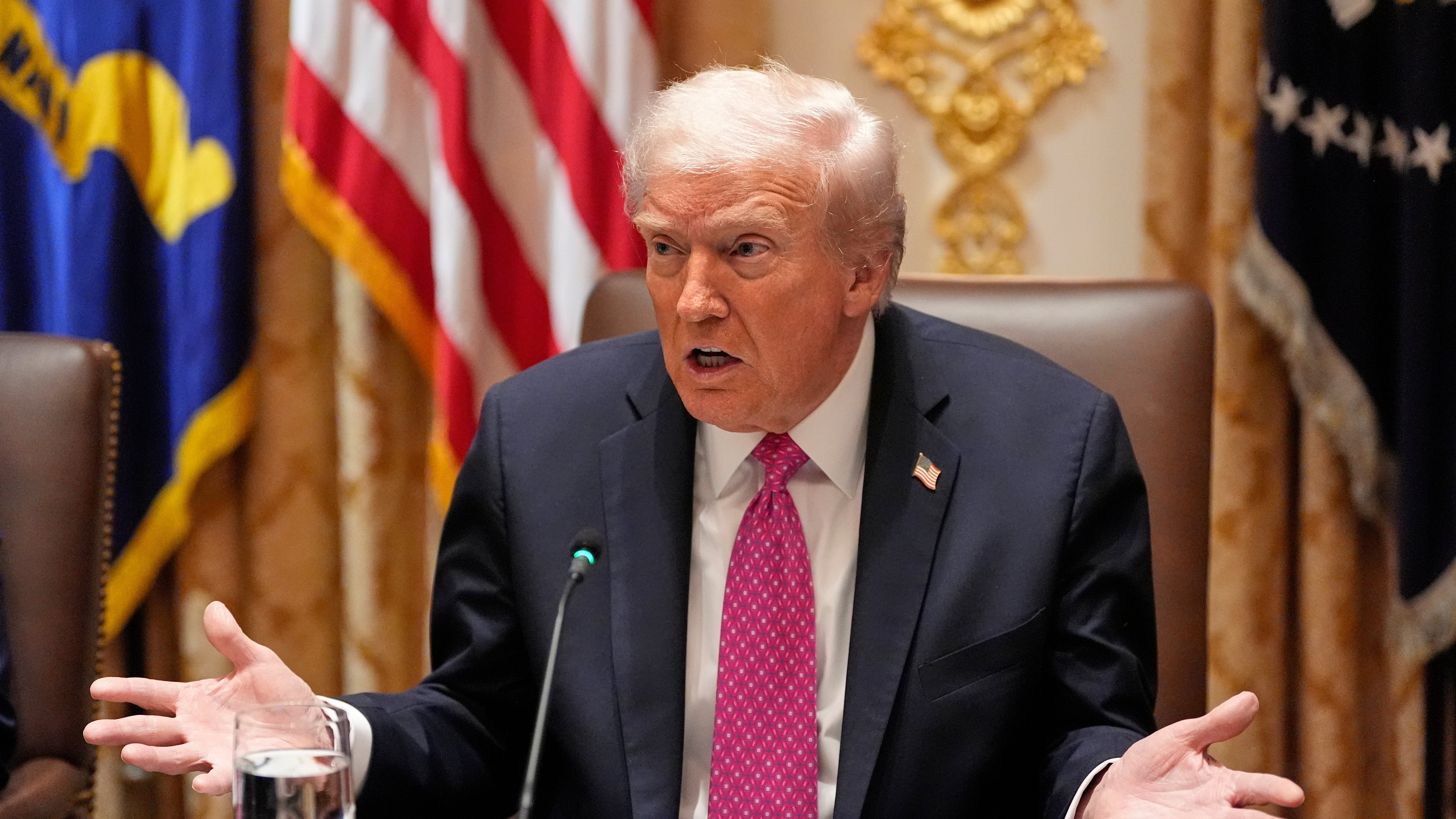 President Donald Trump speaks before a lunch with Ukraine's President Volodymyr Zelenskyy in the Cabinet Room of the White House, Friday, Oct. 17, 2025, in Washington. (AP Photo/Alex Brandon)