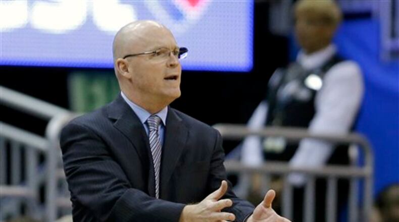 Orlando Magic head coach Scott Skiles questions a call by an official during the second half of an NBA basketball game, Friday, Feb. 5, 2016, in Orlando, Fla. Los Angeles Clippers won 107-93. (AP Photo/John Raoux)