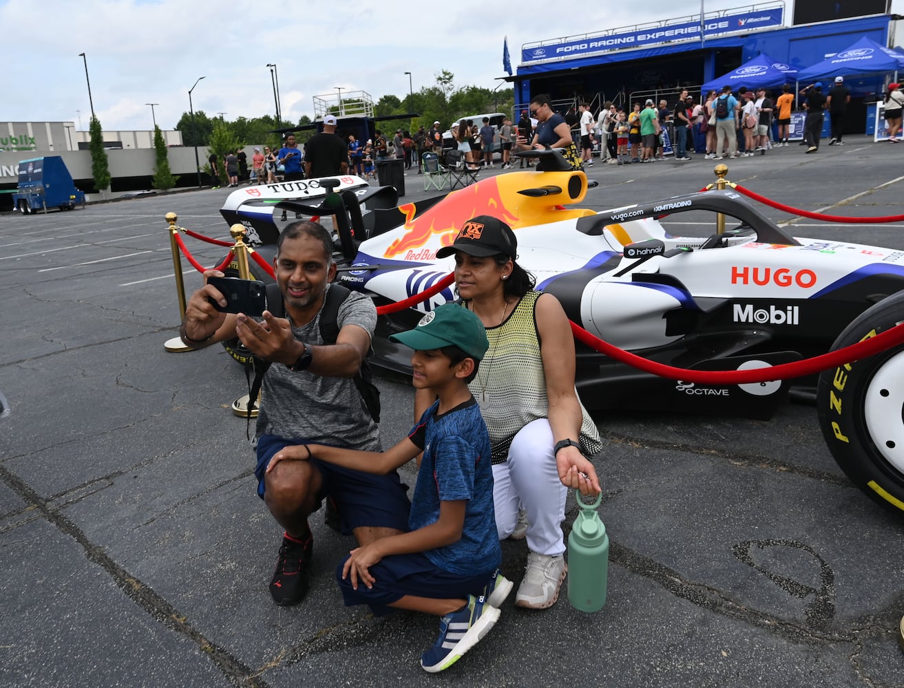 Formula 1 demo brings motorsports to Summerhill neighborhood
