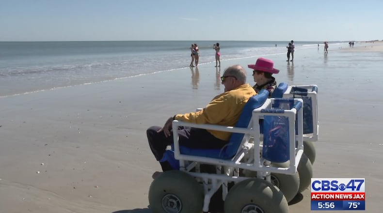 A Florida man who is going blind got to see the beach for the last time.