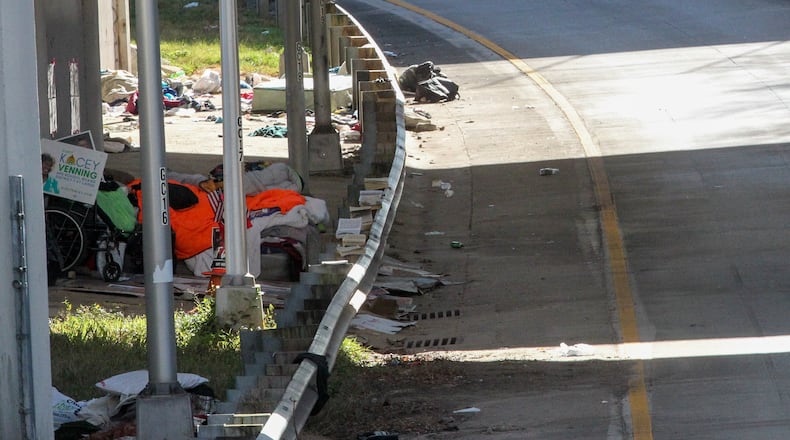 Atlanta police reported a body found under the I-20 bridge Thursday. (STEVE SCHAEFER FOR THE ATLANTA JOURNAL-CONSTITUTION)