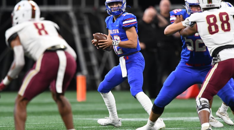 August 20 , 2022 Atlanta - Walton's Jeremy Hecklinski (12) prepares to get off a pass during the 2022 Corky Kell Classic at Mercedes Benz Stadium on Saturday, August 20, 2022. (Hyosub Shin / Hyosub.Shin@ajc.com)