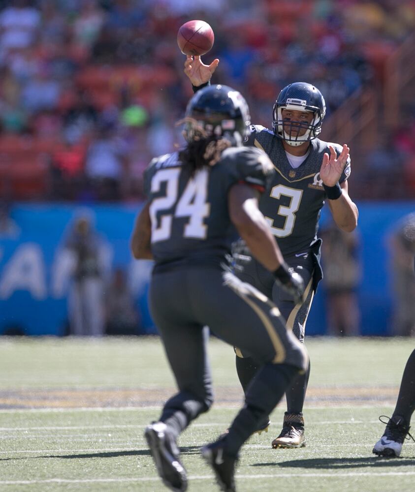 Jones, Freeman both score touchdowns
