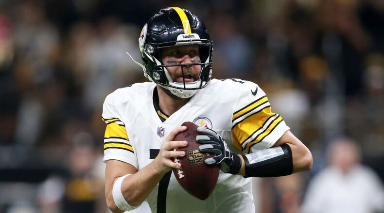 NEW ORLEANS, LOUISIANA - DECEMBER 23: Ben Roethlisberger #7 of the Pittsburgh Steelers runs with the ball during the second half against the New Orleans Saints at the Mercedes-Benz Superdome on December 23, 2018 in New Orleans, Louisiana. (Photo by Sean Gardner/Getty Images)