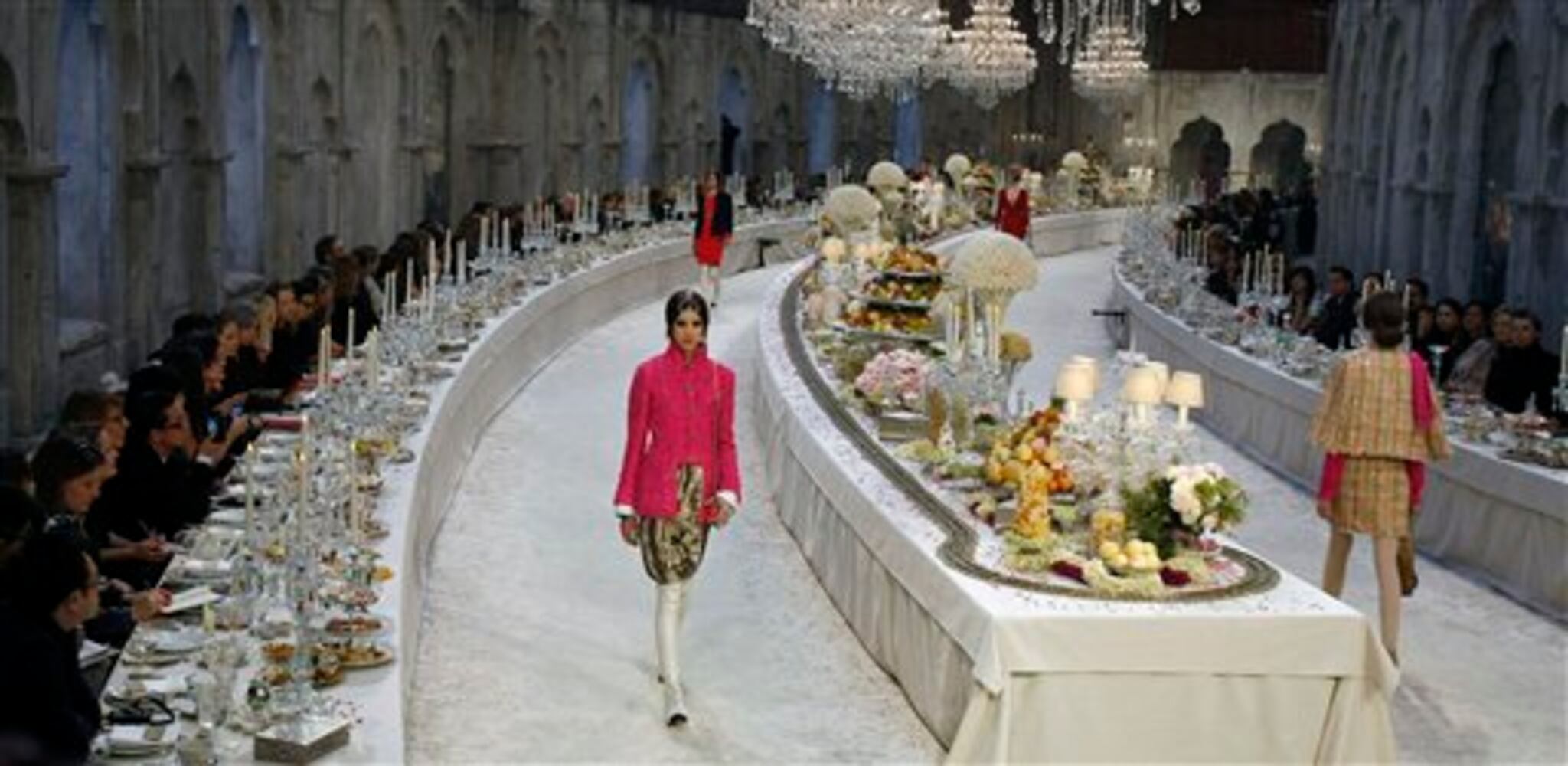 SLIDESHOW: Chanel unveils its winter fashion line