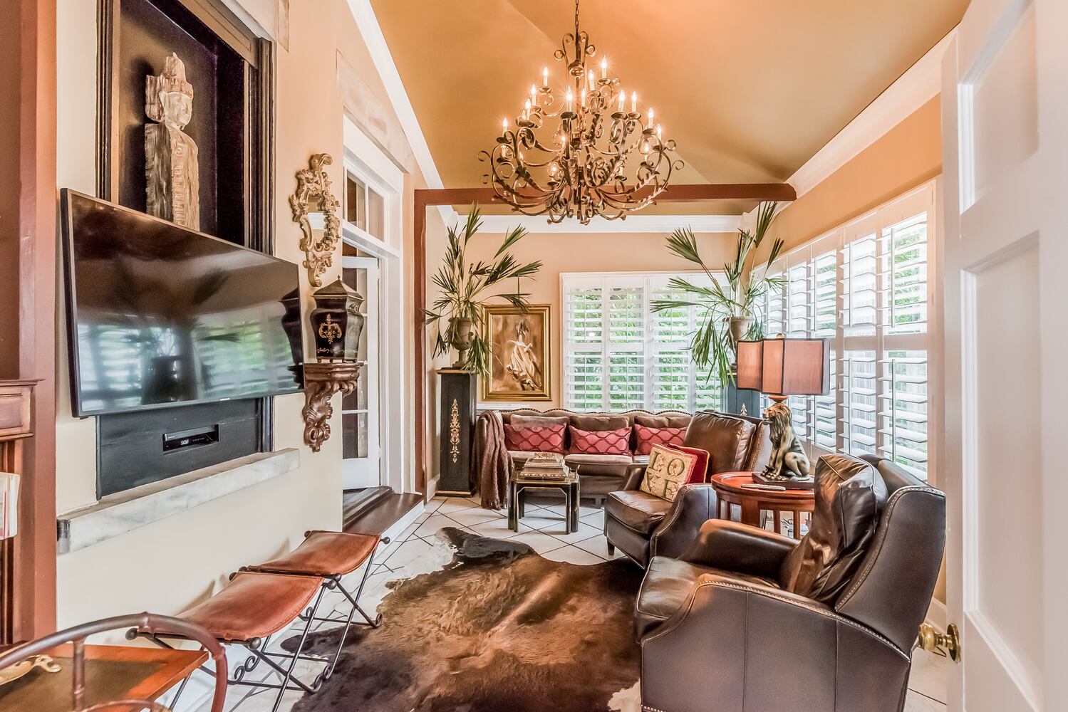 PHOTOS: $2.9M for Greek Revival mansion blocks from Marietta Square