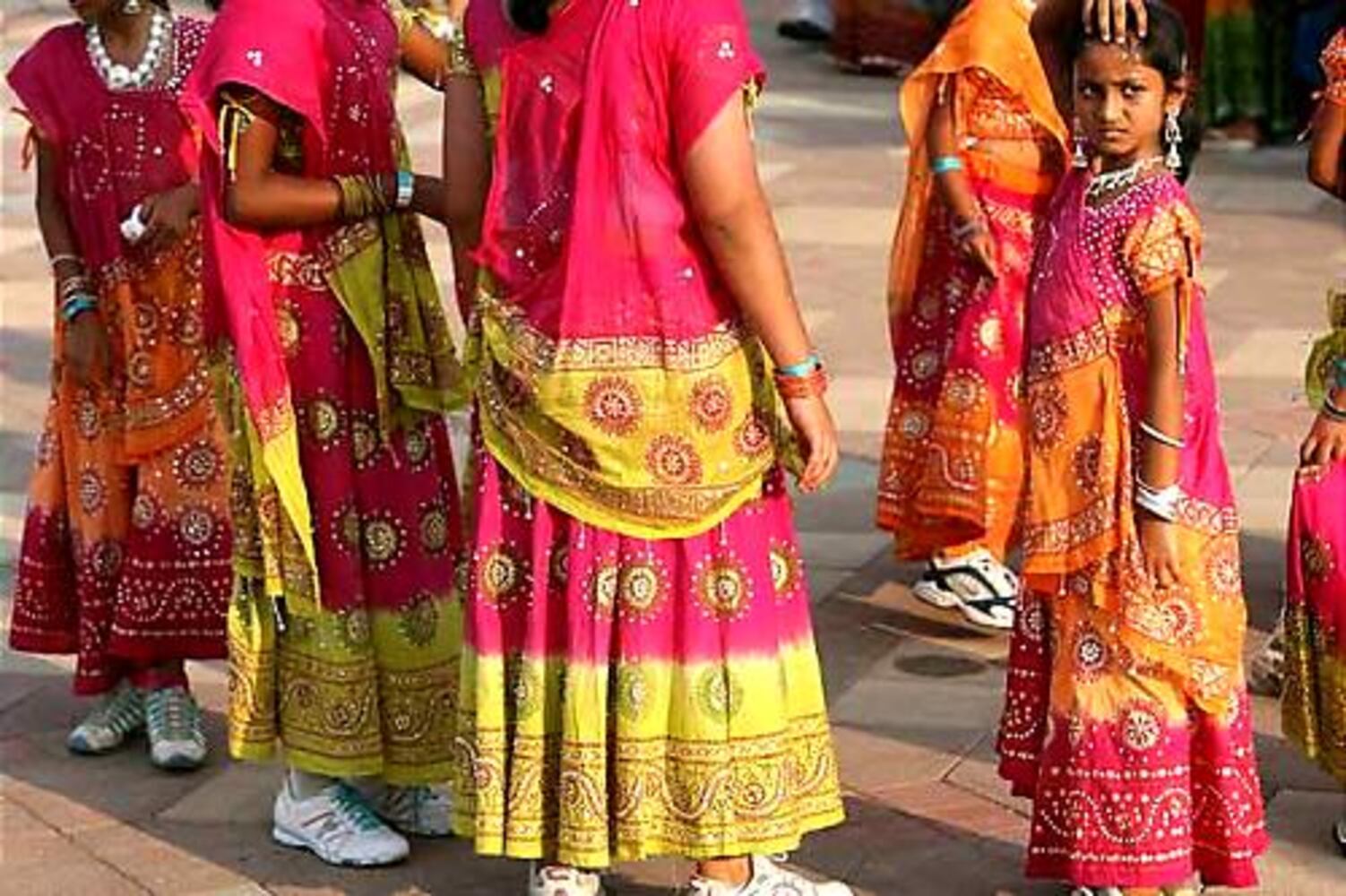 Grand procession for Lilburn Hindu temple
