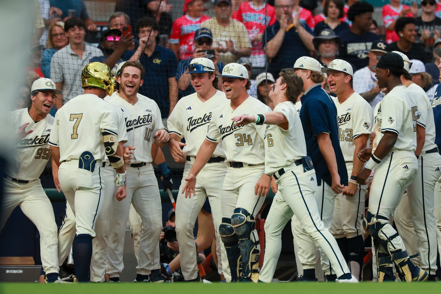University of Georgia vs Georgia Tech in an NCAA baseball game at Truist Park
