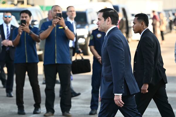 美国国务卿马可·卢比奥（Marco Rubio）前锋到达了吉隆坡（Kuala Lumpur）2025年7月10日（星期四）吉隆坡郊外的Subang空军基地。 （Mandel Ngan/Pool Photo通过AP）