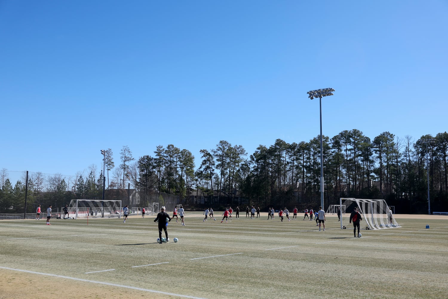 0111825 atl united practice photos