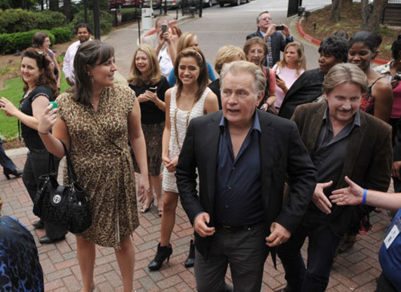 Martin Sheen, Emilio Estevez bus tour stops in Smyrna