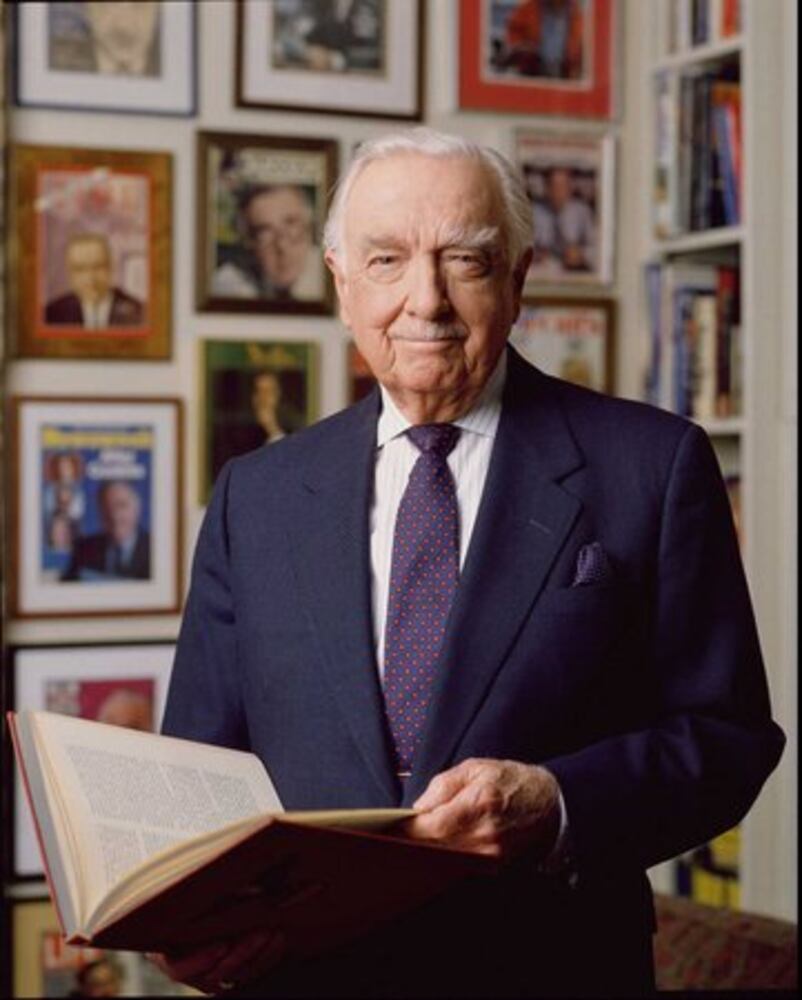 Walter Cronkite: Veteran newsman dies