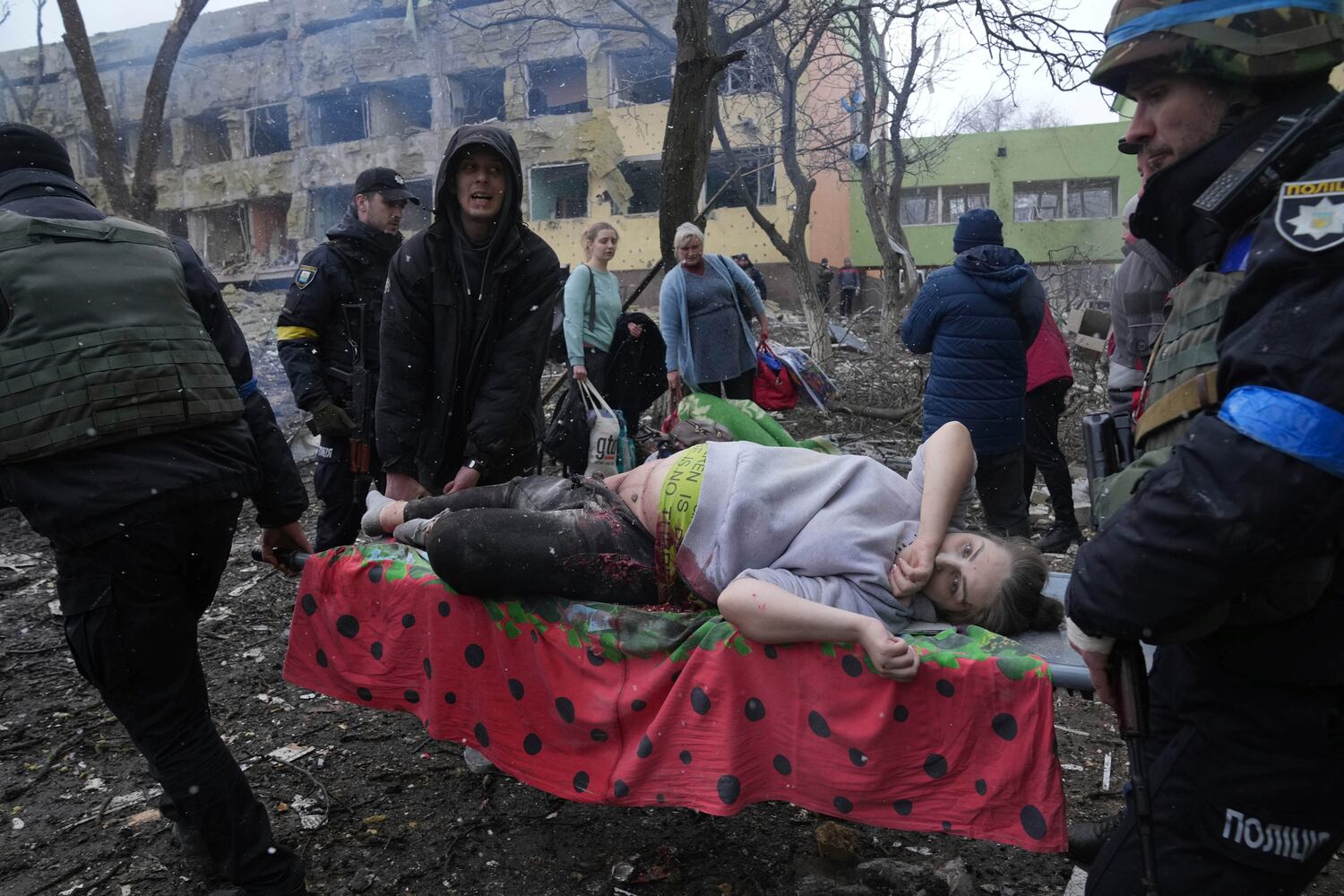 Pregnant woman, baby die after Russian bombing in Ukraine