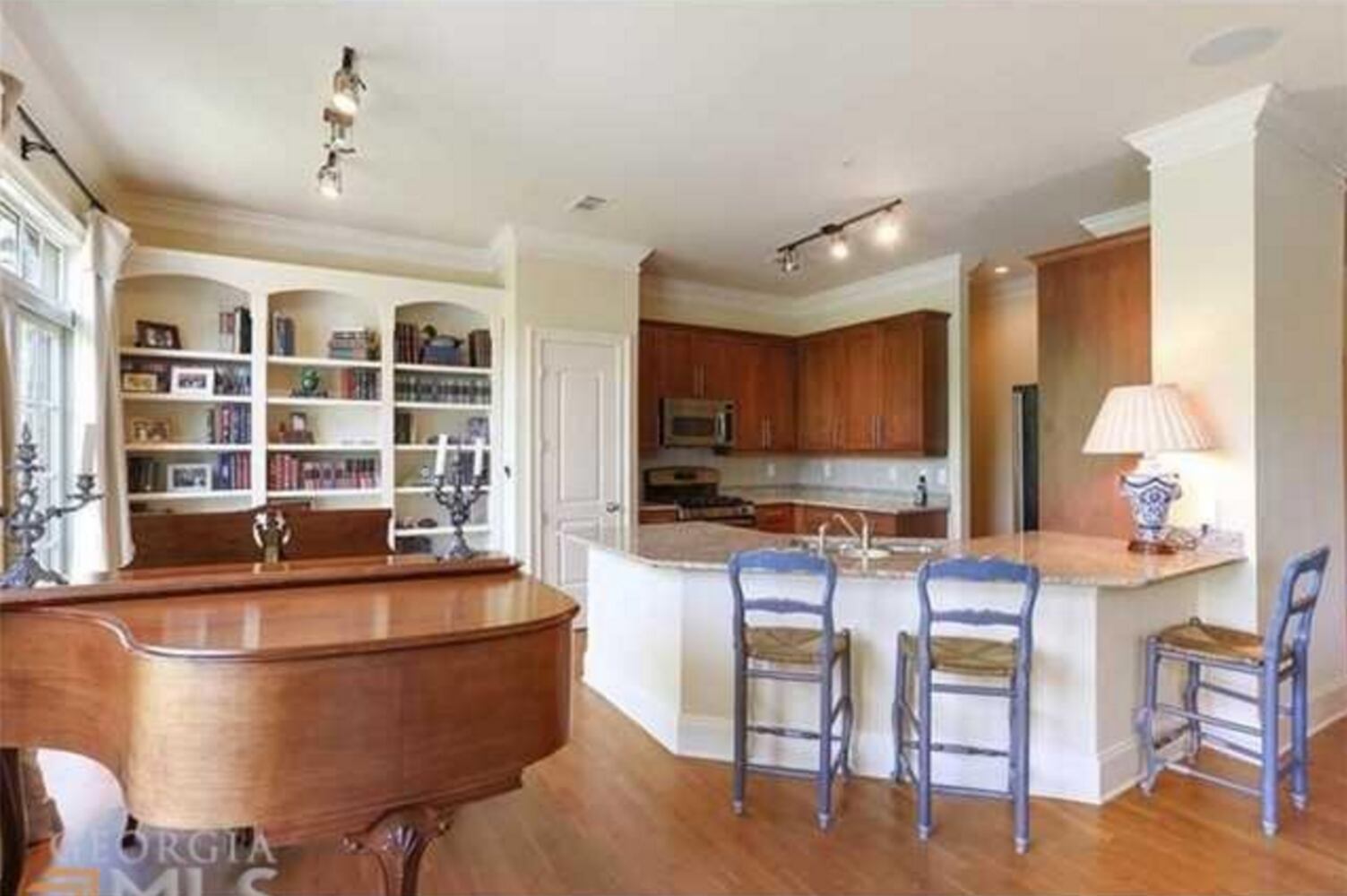 1055 Piedmont Ave NE Atlanta, GA 30309