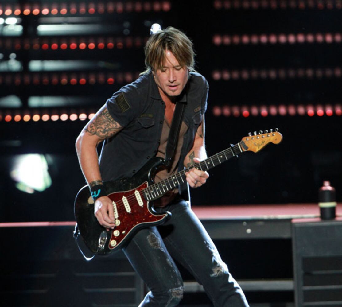 Keith Urban plays Verizon Wireless Amphitheatre