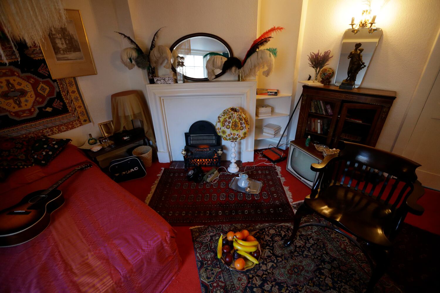 Recreating Jimi Hendrix's flat