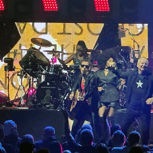 Simple Minds played a 105-minute, 17-song set Saturday at Synovus Bank Amphitheater at Chastain Park. It was the band's first appearance in Atlanta since 2018. (Rodney Ho/AJC)