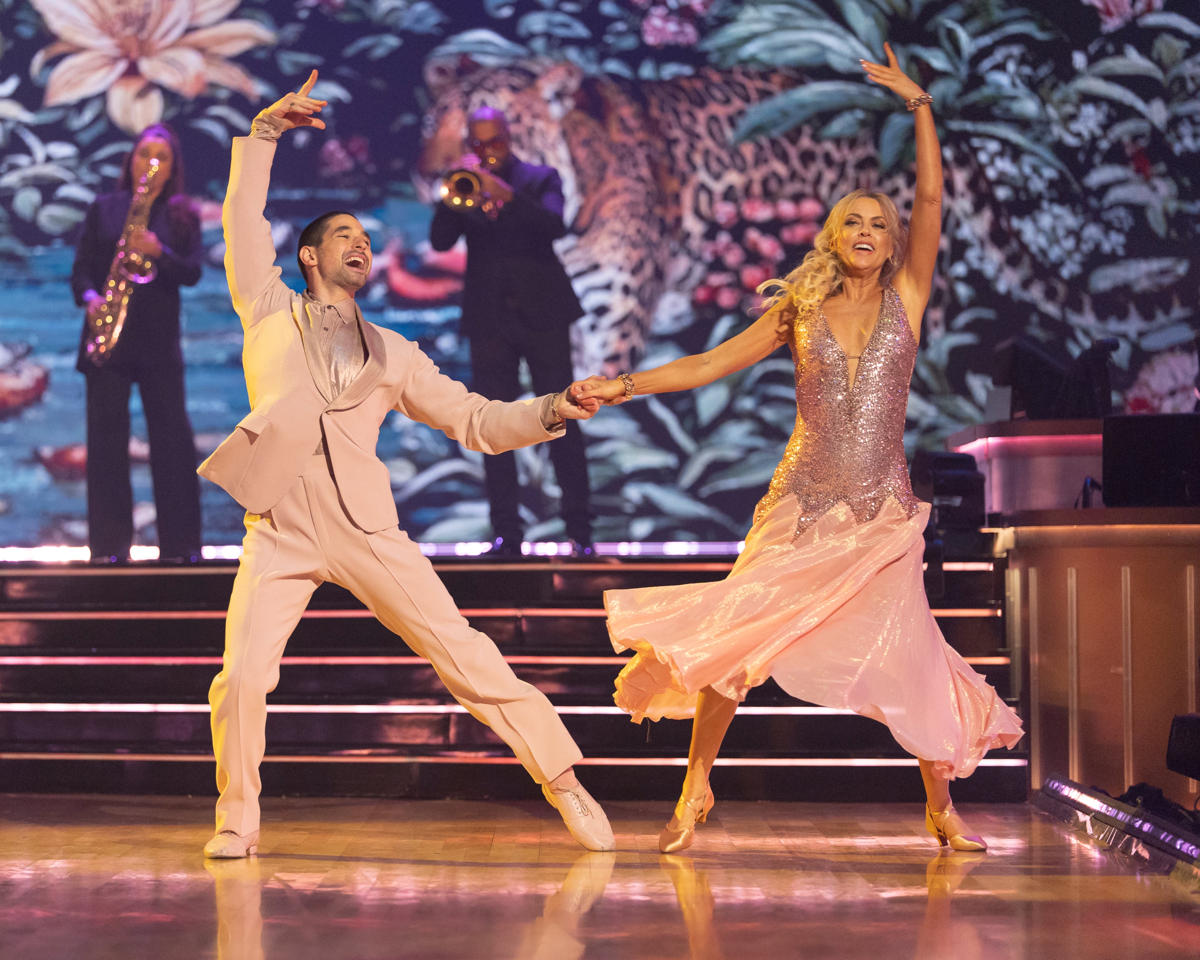 Elaine Hendrix with Alan Bersten performing during Rock n Roll of Fame night Nov. 4 on "Dancing With the Stars." (Christopher Willard/Disney)