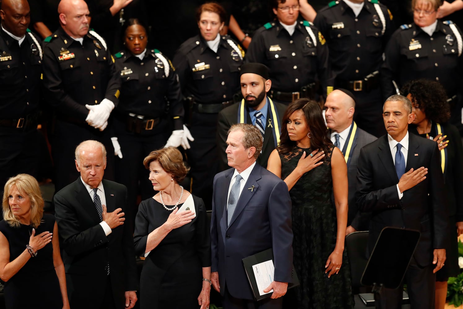 Memorial service for 5 officers killed in Dallas, 07.12.16