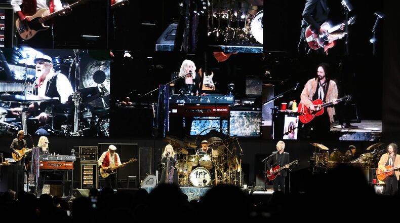 Fleetwood Mac at State Farm Arena opening March 3, 2019 with "The Chain."