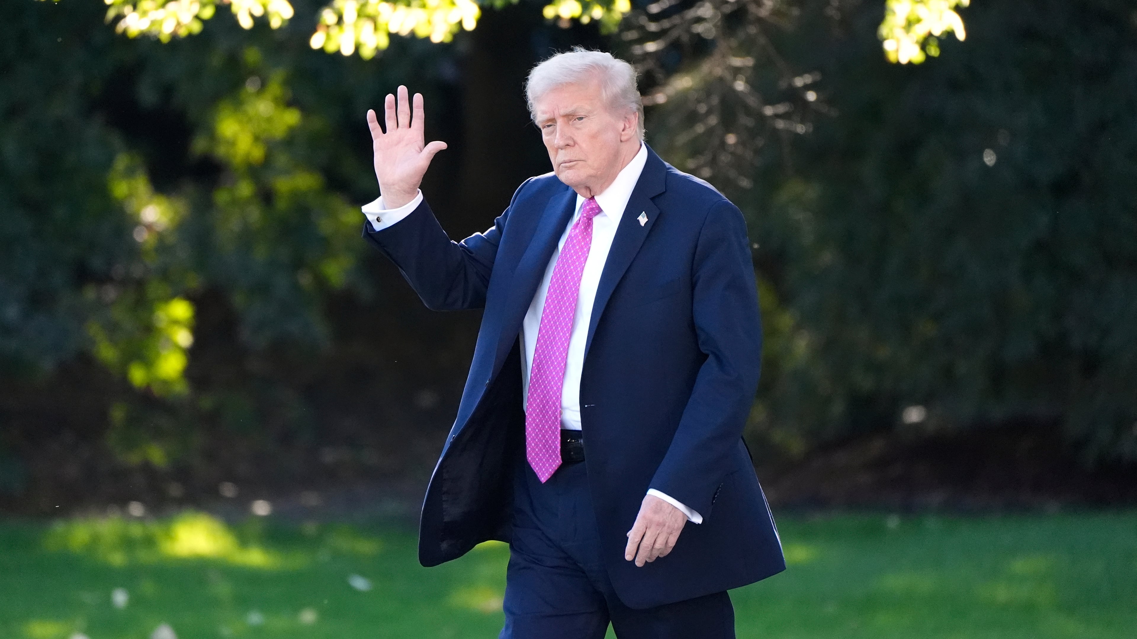 President Donald Trump waves as he walks to board Marine One before departing from the South Lawn of the White House, Friday, Oct. 17, 2025, in Washington. (AP Photo/Alex Brandon)