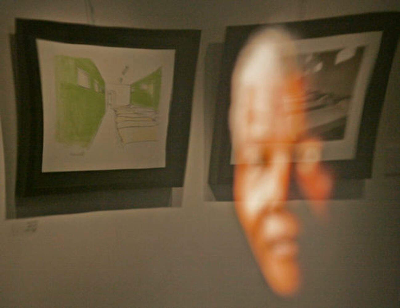 London art gallery displays Nelson Mandela's work