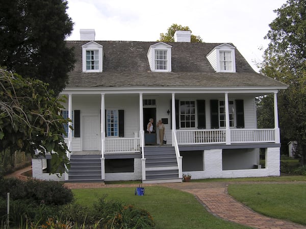 A stop at the Meadow Garden house museum, the Cape Cod-style home of former Gov. George Walton built in 1792, gives visitors a glimpse into what life was like living in the deep South more than two centuries ago. (Courtesy of the Augusta Convention & Visitors Bureau)