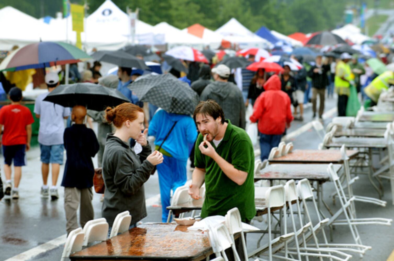 Rain can't spoil Taste of Alpharetta
