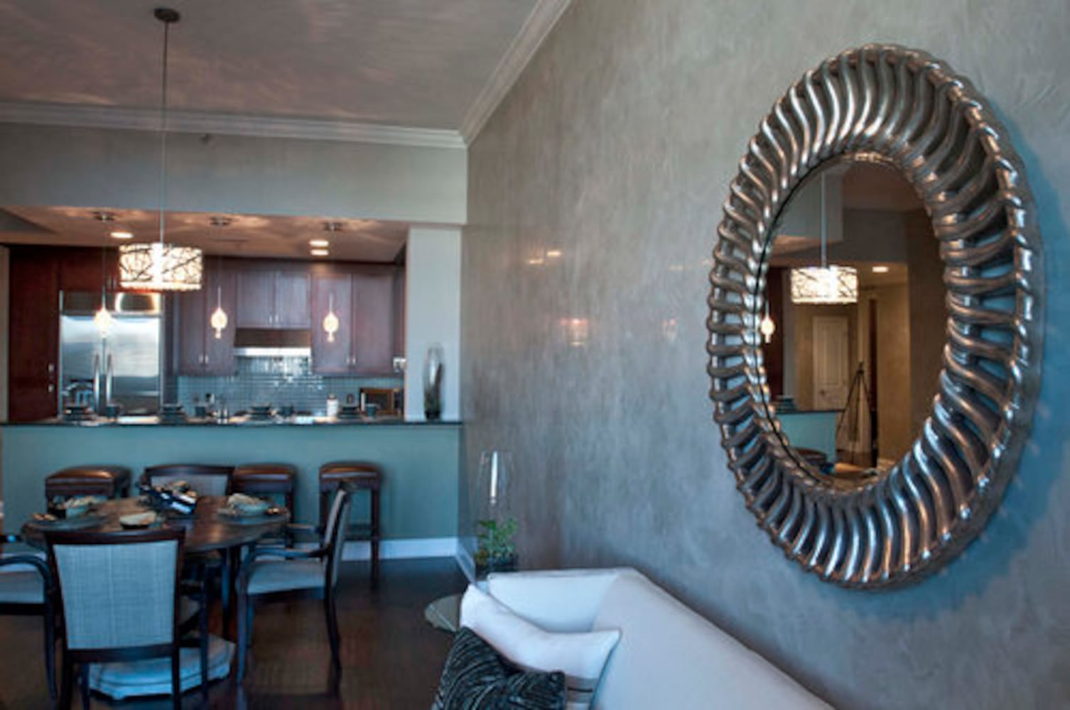 Couple chooses condo in the Atlantic
