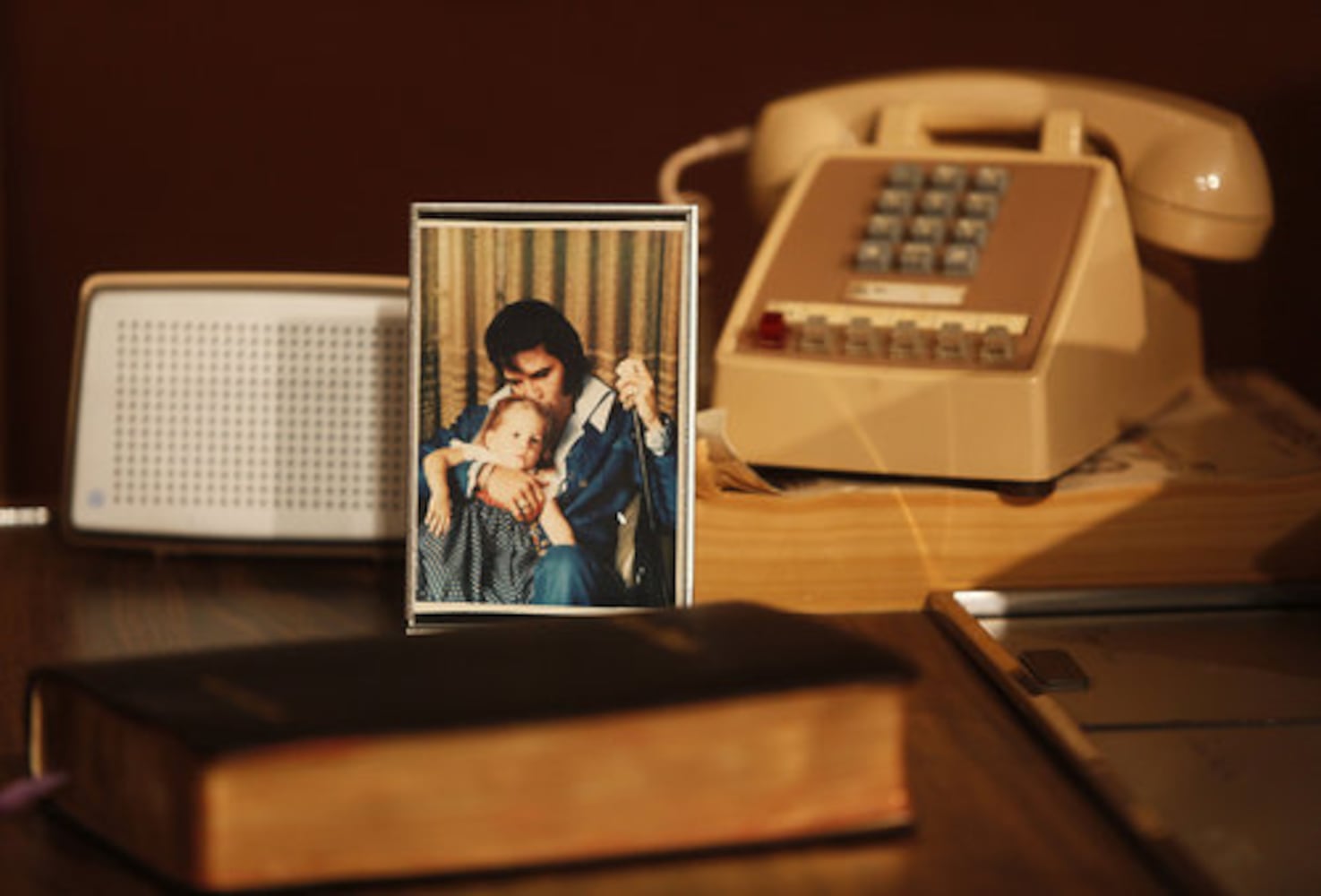 Exhibit looks at 'Elvis Through his Daughter's Eyes'