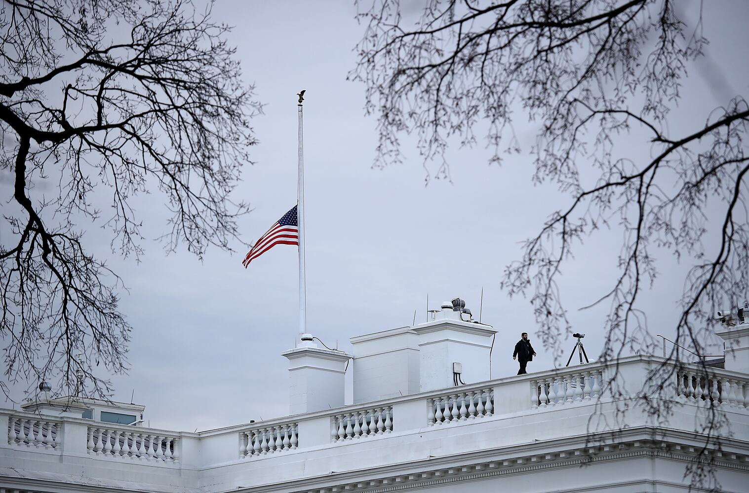 Photos: Nation mourns after Florida school shooting