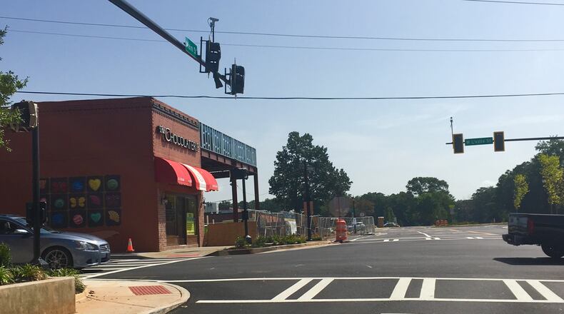 New traffic light in downtown Duluth goes live this week. Photo by Karen Huppertz