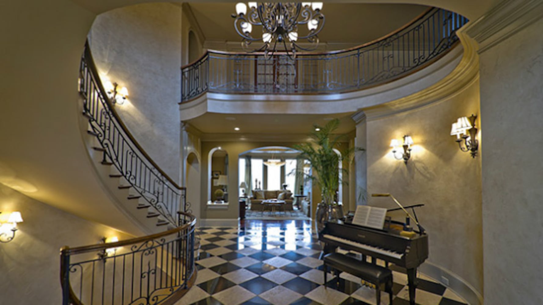See John Smoltz's $5.49 million estate