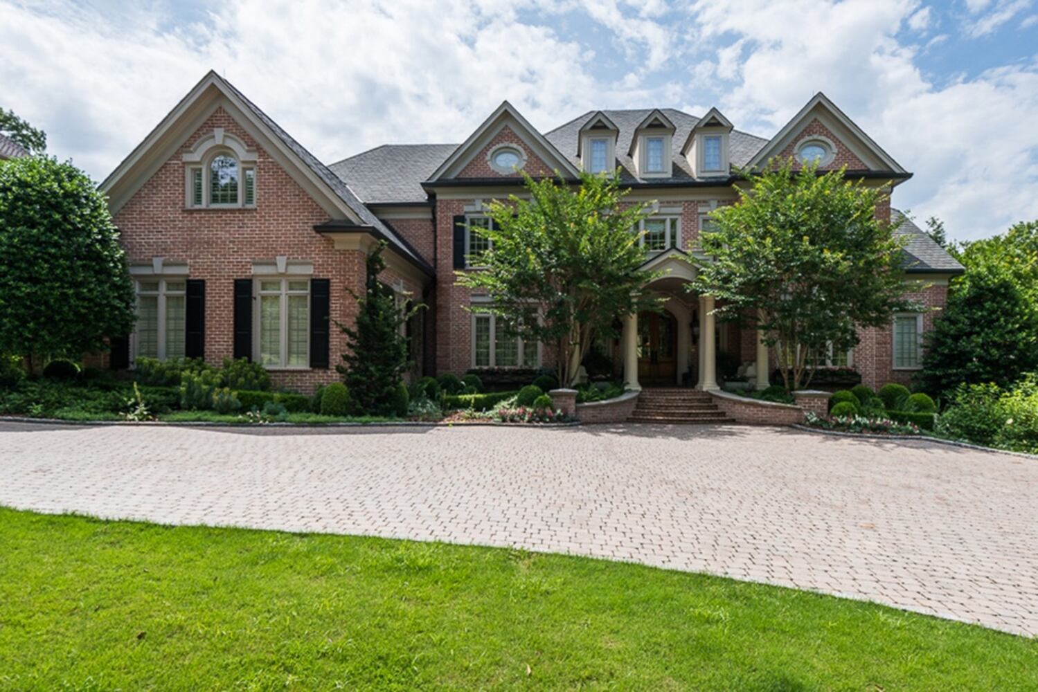 $4.3 buys a 'prestigious' Johns Creek home with resort-like pool and river views