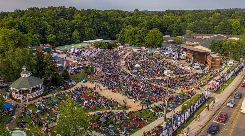 A variety of well-known musical performers can be seen for free monthly on certain Saturdays in downtown Woodstock from May to September. (Courtesy of Woodstock)