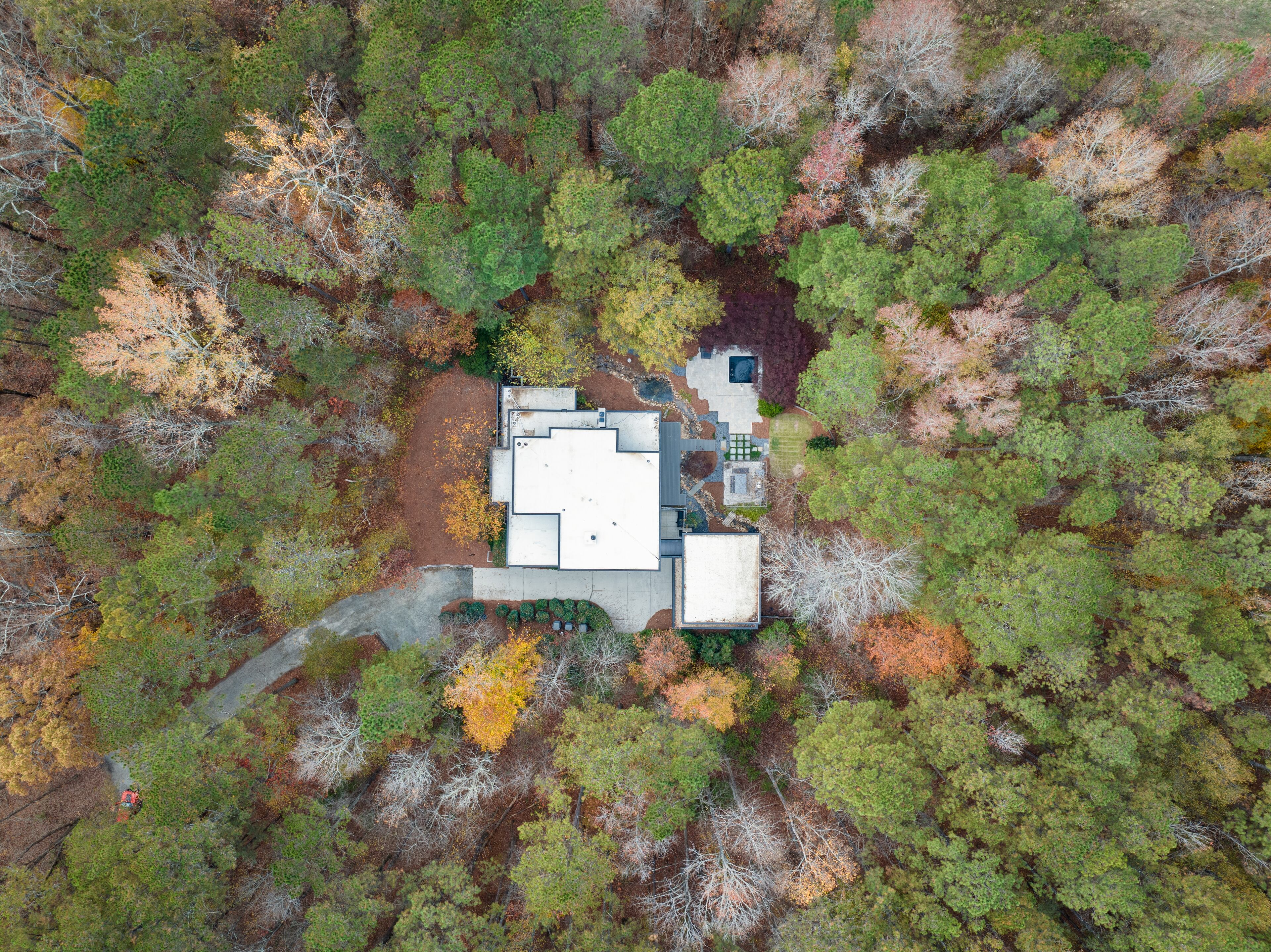 Located in the artistic community of Serenbe, Norman Reedus’ Georgia home is a real stunner.
Listing by Addie Bartlett with Compass Greater Atlanta
Photo courtesy of Cheyenne Crawford, HomeStar Media