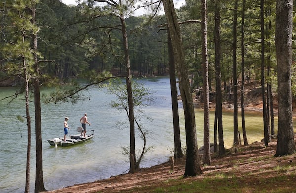 Located on Lake Allatoona, Red Top Mountain State Park includes 15 miles of trails, a campground, marina and boat launches, boat rentals, a reconstructed 1860s homestead, picnic areas and cottage rentals. BOB ANDRES / BANDRES@AJC.COM