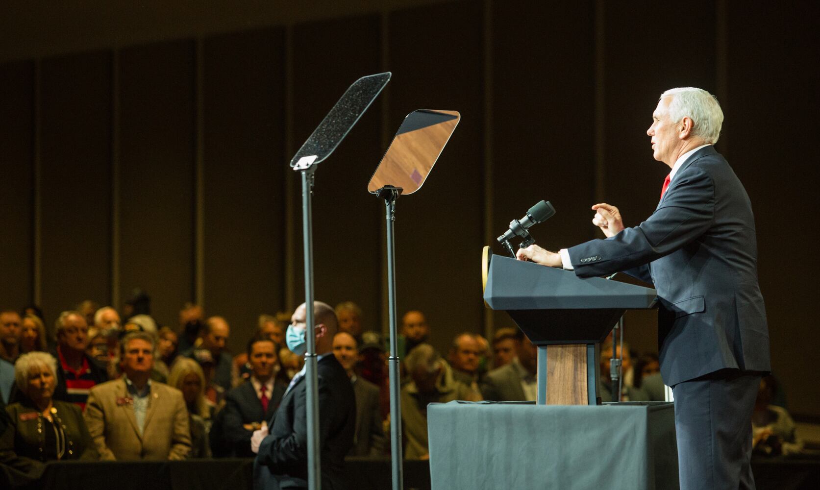 Pence stumps for Rep Senators