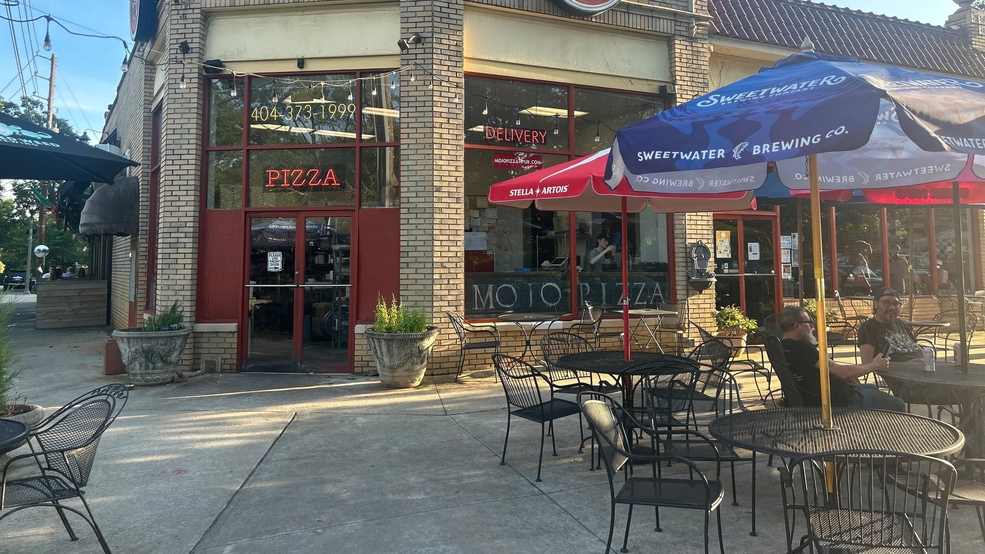 Opened in 1998, Mojo Pizza N' Pub sits in Decatur's Oakhurst neighborhood. (Gray Mollenkamp/AJC)