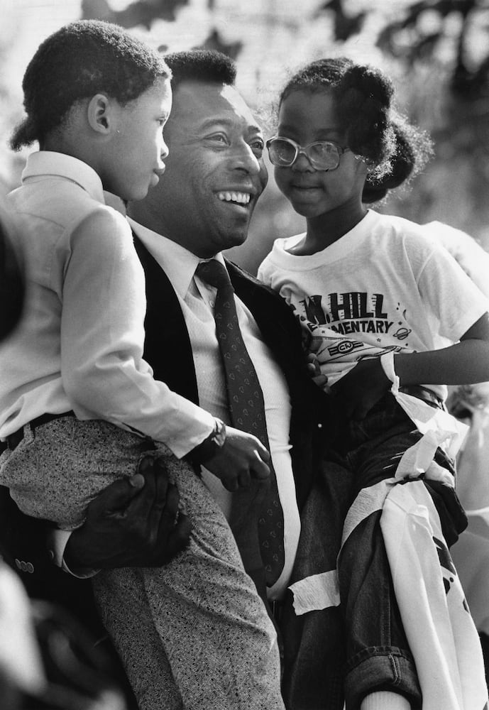 Brazil's soccer star Pele meets with Atlanta elementary school students